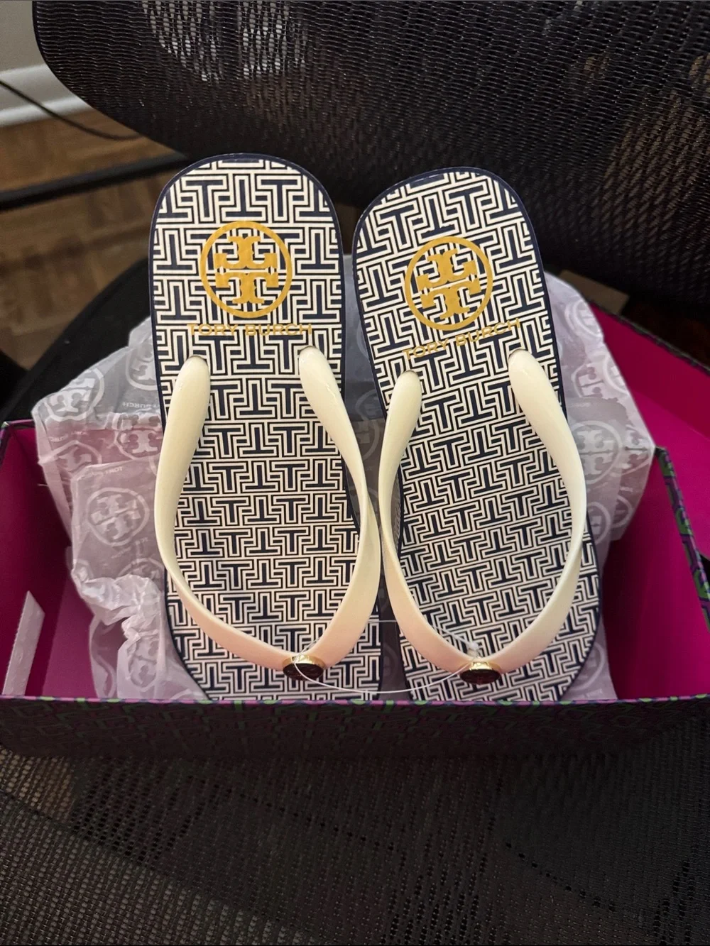 NWT Tory Burch Navy & Cream Logo Pattern Flip Flop Sandals